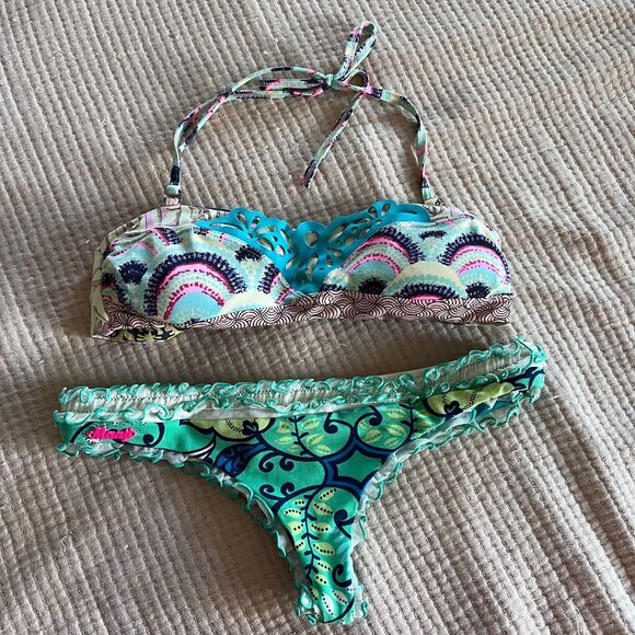 Maaji Bikini 2PC Set Size S $158 Multicolor Low Rise Women Swim Beach Padded - Picture 1 of 10